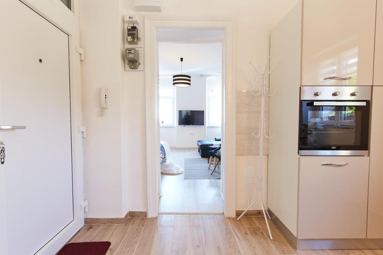 Studio Apartman Manuela غييكا المظهر الخارجي الصورة