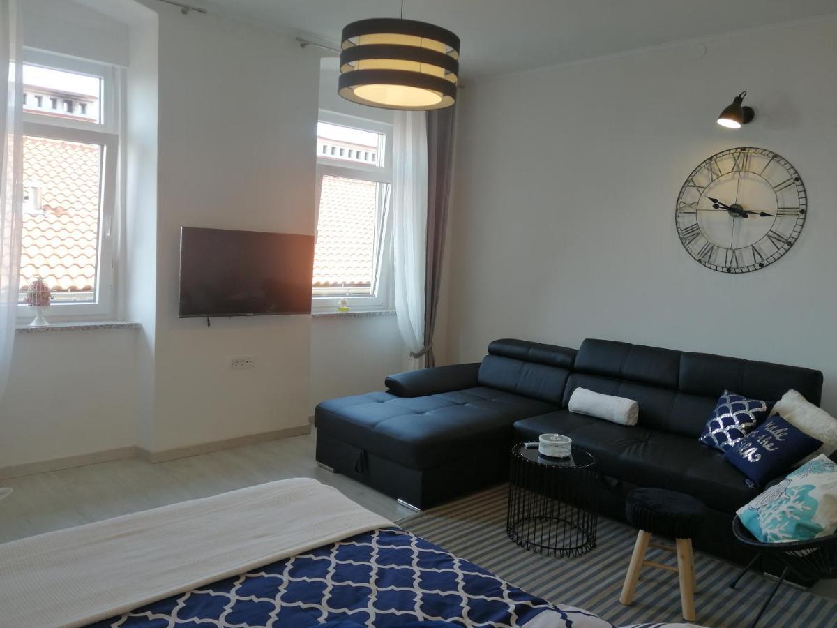 Studio Apartman Manuela غييكا المظهر الخارجي الصورة